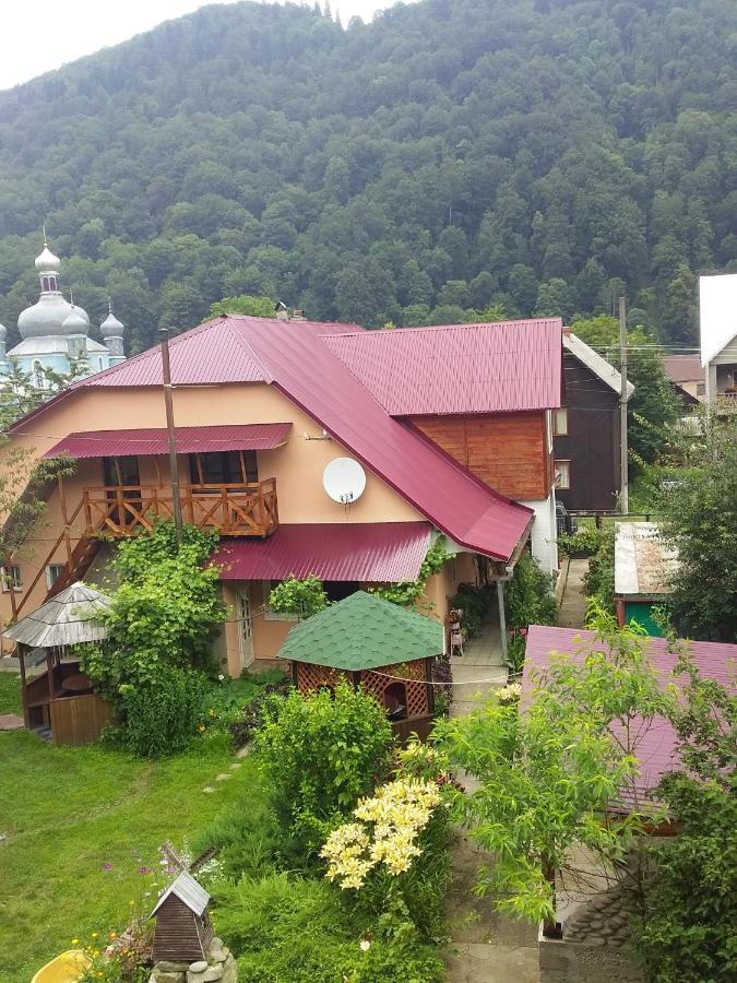 Садиба У Галина Та Йосипа Ust'-Chorna Eksteriør bilde
